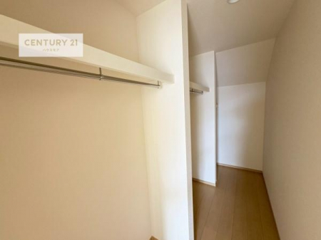 ���[�@�E�H�[�N�C���N���[�[�b�g�t���ł��B��������̂��m���Ȃǂ����[���Ă��������ł��ˁI���ɂ���@�������ȂǋG�ߕ��̑傫�ȉƓd�����[�ł��܂��B