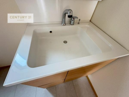 ���ʑ�E���ʏ��@�[�����ʑ�{�E���́A�������˂ɂ����̂ł�����ꂪ�y�X�I���������ۂĂ܂��I
�L���C�Ȑ��ʏ��Ŏ��������̃��`�x�[�V�������オ��܂��ˁI