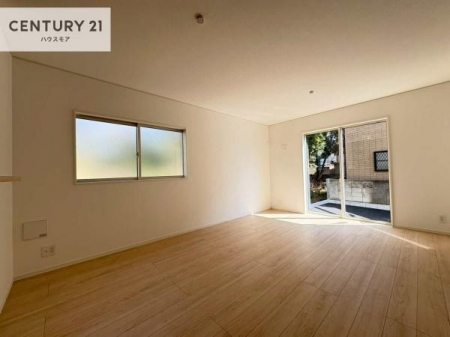 ���r���O�@�D�����z���܂肪���r���O����ł���ċ��S�n�̗ǂ���Ԃ����o���Ă���܂��I
���났�̎��Ԃ��߂����܂��I