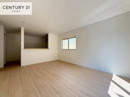 ���r���O�@�S�n�ǂ����r���O�͉Ƒ������R�ƏW�܂�܂��B�Ƒ��c�R�̎��Ԃ����������ł��B���Ƒ��ƁA����w�[���������Ԃ��߂��������ł��ˁB