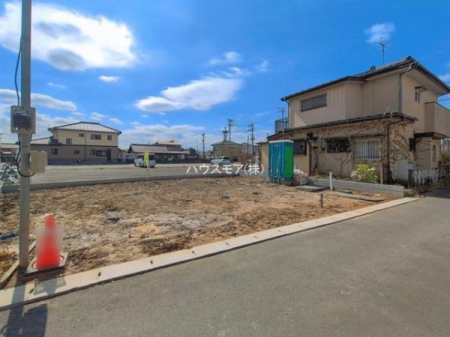 ���ԏ�@���ԃX�y�[�X��2�䕪����܂��I�Z�J���h�J�[�͂������A�o�C�N�⎩�]�ԂȂǂ��u���ꏊ�ɍ���܂���B