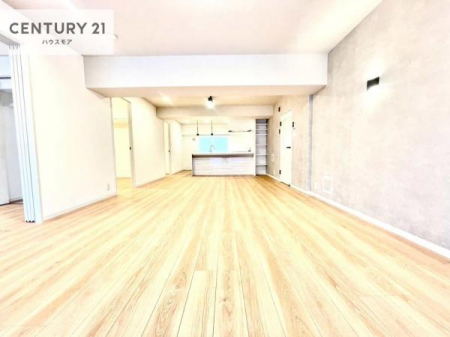 ���r���O�@�S�n�ǂ����r���O�͉Ƒ������R�ƏW�܂�܂��B�Ƒ��c�R�̎��Ԃ����������ł��B���Ƒ��ƁA����w�[���������Ԃ��߂��������ł��ˁB