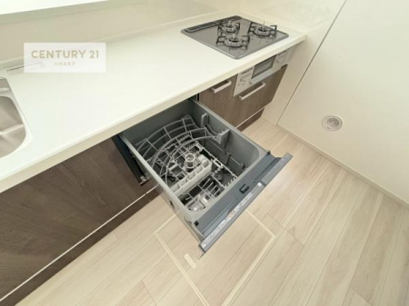 �L�b�`���@�H��@�t���̃L�b�`���ł��I�Z���������r��h�~�Ƃ��đ�ϊ��􂷂�֗��Ȏd�l�ł��I�r���g�C���Ȃ̂ŃL�b�`���̏ꏊ����炸�����X�y�[�X���L���g�����Ƃ��o���܂��I