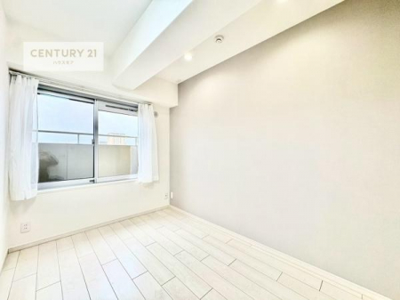 ���r���O�ȊO�̋����@�V���v���Ƀf�U�C������Ă��邽�߁A�Ƌ��I�т܂���I
���C�ɓ���̉Ƌ��u���Ă��낰���Ԃ���邱�Ƃ��ł��܂��B