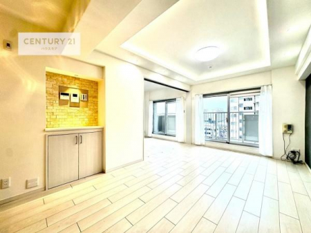 ���r���O�@�傫�ȑ����炽���Ղ�̗z���������閾�邢���r���O�B�J�����̂��郊�r���O�ŉƑ��c���̂��났�̎��Ԃ��߂����܂��I�����w�\�ł��I���񌻒n�ŗz������Ȃǂ��̊����������܂��I