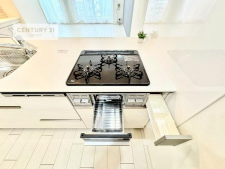 �L�b�`���@�R�����͎O������̂ł������̓����i�s���ł��܂��B
�������O�����t���ł��B�����X�y�[�X���L�X���Ă���׍�Ƃ����₷���I�g�����肪�ǂ��V�X�e���L�b�`���ł��I