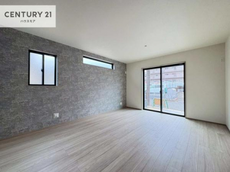 ���r���O�@�傫�ȑ����炽���Ղ�̗z���������閾�邢���r���O�B�J�����̂��郊�r���O�ŉƑ��c���̂��났�̎��Ԃ��߂����܂��I