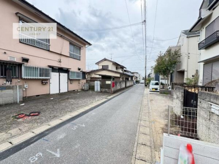 ���̑����n�@�O�ʓ��H��4���I�z����ǍD�ȗ��n�ł��B
�Ԍɓ��ꂪ���ȕ������S�ł��ˁB