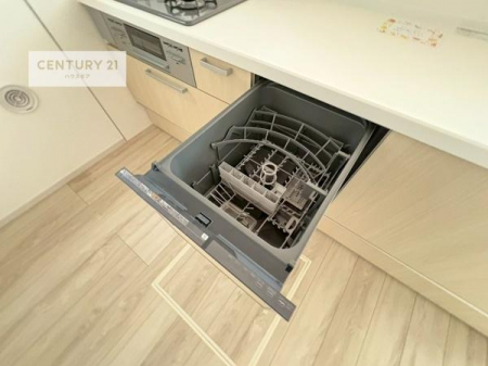 �L�b�`���@�H��@�t���̃L�b�`���ł��I�Z���������r��h�~�Ƃ��đ�ϊ��􂷂�֗��Ȏd�l�ł��I�r���g�C���Ȃ̂ŃL�b�`���̏ꏊ����炸�����X�y�[�X���L���g�����Ƃ��o���܂��I