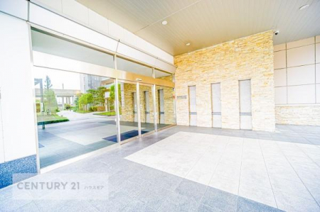 �G���g�����X�@��؂Ȃ��q�l�����o�}������G���g�����X�B�L�X���Ă��ĊJ����������܂��ˁI
�z��������ǂ��S�n�̗ǂ���Ԃł��B