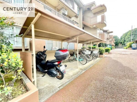 ���̑����p���@���p�����E���֏�E�o�C�N�u��ł��B
���]�Ԃ�o�C�N������΍s���͈͂��L���肨�o�����֗��ł��I�󂫏󋵂Ɋւ��Ă͂��C�y�ɂ��₢���킹��������