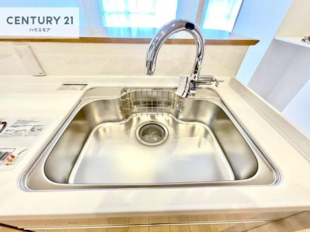 �L�b�`���@���C�h�ȃV���N�ł��ˁI�������˂ɂ������������₷���Ǝ����y�X�d�l�̃V�X�e���L�b�`���ł��I
�f�U�C�����Ƌ@�\�������˂��L�b�`���Ő�����������܂��ˁI