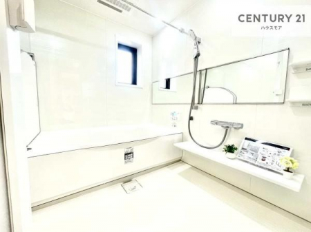 �����@������Ƃ����������̂���o�X���[���I���K�ȃo�X�^�C��������܂��I
1���̔�����������Ɩ����Ă����f�G�ȃ����N�[�[�V������ԂɂȂ肻���ł��ˁB