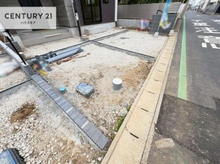 ���ԏ�@���ԃX�y�[�X��2�䕪����܂��I�Z�J���h�J�[�͂������A�o�C�N�⎩�]�ԂȂǂ��u���ꏊ�ɍ���܂���B