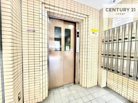 ���̑����p���@�G���x�[�^�[������A���K�ŃX���[�Y�Ȉړ��������B
���������A��₨���̓����A�X�g���X�Ȃ��������֌������܂��B