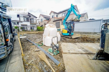 ���ԏ�@���ԃX�y�[�X��2�䕪����܂��I�Z�J���h�J�[�͂������A�o�C�N�⎩�]�ԂȂǂ��u���ꏊ�ɍ���܂���B