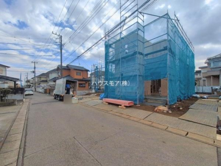 ���̑����n�@�O�ʓ��H��5���I�z����ǍD�ȗ��n�ł��B
�Ԍɓ��ꂪ���ȕ������S�ł��ˁB