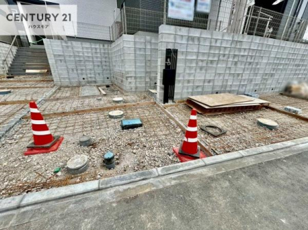 ���ԏ�@���ԃX�y�[�X��2�䕪����܂��I�Z�J���h�J�[�͂������A�o�C�N�⎩�]�ԂȂǂ��u���ꏊ�ɍ���܂���B