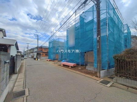 ���̑����n�@�O�ʓ��H��5���I�z����ǍD�ȗ��n�ł��B
�Ԍɓ��ꂪ���ȕ������S�ł��ˁB