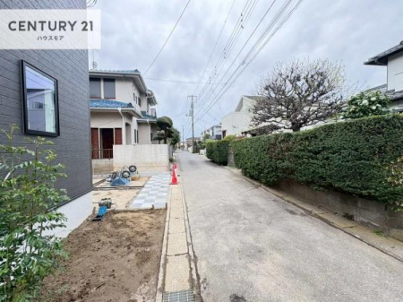 ���̑����n�@�O�ʓ��H��4���I�z����ǍD�ȗ��n�ł��B
