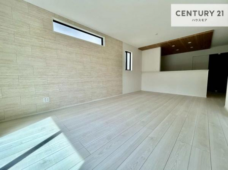 ���r���O�@�S�n�ǂ����r���O�͉Ƒ������R�ƏW�܂�܂��B�Ƒ��c�R�̎��Ԃ����������ł��B���Ƒ��ƁA����w�[���������Ԃ��߂��������ł��ˁB