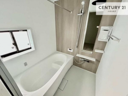 �����@�������������l�̕��͋C�̃o�X���[���́A�����o�Ă��ăo�X�^�C�����[���I
���d���撣���Ă��邲�J���ɂ��D�݂̍���̓����܂����āA�y����ł݂Ă͂������ł��傤���H