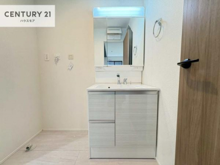 ���ʑ�E���ʏ��@�O�ʋ��d�l�̐��ʏ��́A�g�����Ȃ݂����₷������I���͎��[�ɂȂ��Ă��܂��B�h���C���[�₨���ϓ����Еt������̂Ő��ʑ������X�b�L���ƌ����邱�Ƃ��o���܂��I