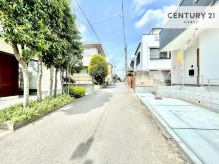 ���̑����n�@�O�ʓ��H4���I�z����ǍD�ȗ��n�ł��B
�Ԍɓ��ꂪ���ȕ������S�ł��ˁB