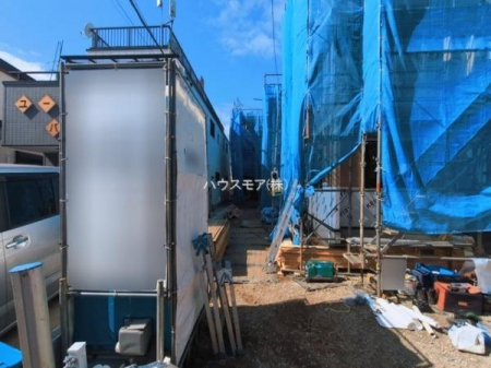 ���ԏ�@���ԃX�y�[�X��2�䕪����܂��I�Z�J���h�J�[�͂������A�o�C�N�⎩�]�ԂȂǂ��u���ꏊ�ɍ���܂���B