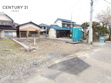 ���ԏ�@���ԃX�y�[�X��3�䕪����܂��I�Z�J���h�J�[�͂������A�o�C�N�⎩�]�ԂȂǂ��u���ꏊ�ɍ���܂���B