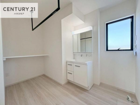 ���ʑ�E���ʏ��@�����h���[���[���t���I�L�X���Ă���̂Ő���@�̂ق��ɓ��p�i�̎��[���b�N���̃X�y�[�X�����܂�܂��I���������₷���Ԏ��I�y���n�̔���J�Ò��z