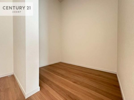 ���[�@�E�H�[�N�C���N���[�[�b�g�t���ł��B��������̂��m���Ȃǂ����[���Ă��������ł��ˁI���ɂ���@�������ȂǋG�ߕ��̑傫�ȉƓd�����[�ł��܂��B