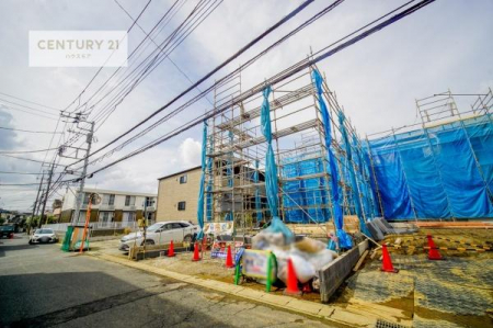 ���ԏ�@���ԃX�y�[�X��2�䕪����܂��I�Z�J���h�J�[�͂������A�o�C�N�⎩�]�ԂȂǂ��u���ꏊ�ɍ���܂���B