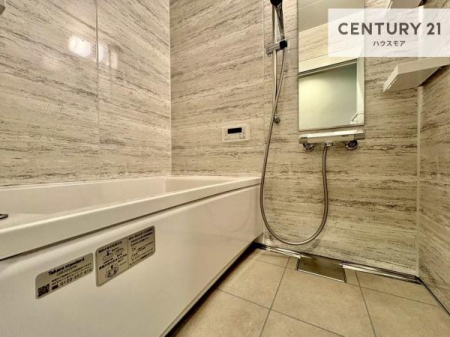 �����@�������������l�̕��͋C�̃o�X���[���́A�����o�Ă��ăo�X�^�C�����[���I
���d���撣���Ă��邲�J���ɂ��D�݂̍���̓����܂����āA�y����ł݂Ă͂������ł��傤���H