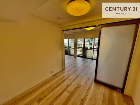 �m���@�V���v���Ƀf�U�C������Ă��邽�߁A�Ƌ��I�т܂���I
���C�ɓ���̉Ƌ��u���Ă��낰���Ԃ���邱�Ƃ��ł��܂��B
