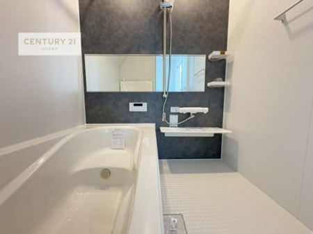 �����@�������������l�̕��͋C�̃o�X���[���́A�����o�Ă��ăo�X�^�C�����[���I
���d���撣���Ă��邲�J���ɂ��D�݂̓����̓����܂����āA�y����ł݂Ă͂������ł��傤���H�y���n�̔���J�Ò��z