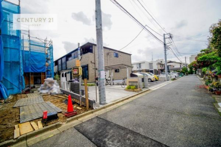 ���̑����n�@�O�ʓ��H4���I�z����ǍD�ȗ��n�ł��B
�Ԍɓ��ꂪ���ȕ������S�ł��ˁB