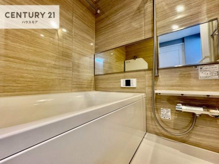 �����@�������������l�̕��͋C�̃o�X���[���́A�����o�Ă��ăo�X�^�C�����[���I
���d���撣���Ă��邲�J���ɂ��D�݂̍���̓����܂����āA�y����ł݂Ă͂������ł��傤���H