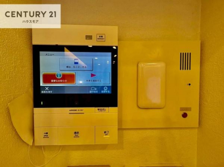 ���̑����ρ@TV���j�^�[�t���C���^�[�z��������A�K��҂��f���Ŋm�F���Ă���Ή��ł��邽�߁A�h�Ɩʂ����S�ł��B���q�l�̂�����Ԏ��ɂ��S�����A���Ƒ��̈��S�E���S�ȕ�炵���T�|�[�g���܂��B