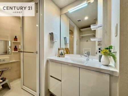 ���ʑ�E���ʏ��@�������̂�����ʎ��ł��B��Ԃɂ�Ƃ肪����A�����̐g�x�x�����K�ɍs���܂��B���܂������₷���A�����ς�g�����Ȃ݃`�F�b�N�ɂ��֗��Ȏg������̗ǂ���Ԃł��B