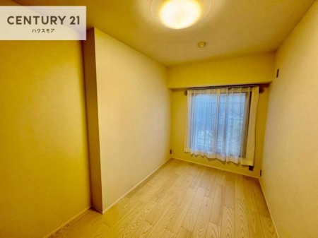 �m���@���邭���ʂ��̗ǂ������ł��B�u�V���v���v�Ƀf�U�C�����ꂽ�����B���R�x�������̂ŉƋ�⃌�C�A�E�g�ł��D�݂̋�Ԃ�n��グ���܂��B�����x�A���n�ɂĂ��m�F���������B