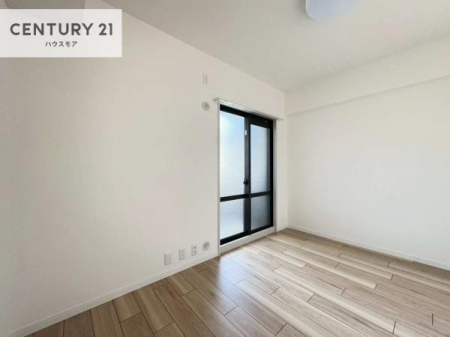 �m���@�o���R�j�[�ɖʂ��Ă���m���ł��B���邭�����肪����A���C����������ł��܂��I���N���āA�O�ɏo�Ĕw�L�т����[�ċz�����ǂ������}������邱�Ƃ��ł��܂��B