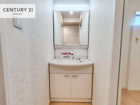 ���ʑ�E���ʏ��@�O�ʋ��d�l�̐��ʏ��́A�g�����Ȃ݂����₷������I���͎��[�ɂȂ��Ă��܂��B�h���C���[�₨���ϓ����Еt������̂Ő��ʑ������X�b�L���ƌ����邱�Ƃ��o���܂��I