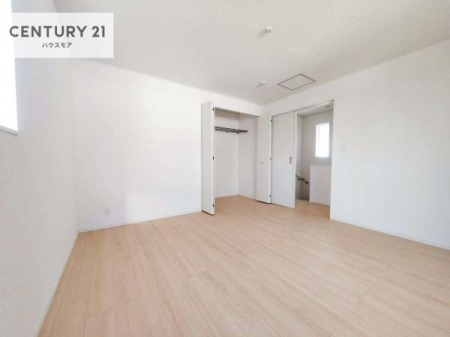 ���r���O�ȊO�̋����@�V���v���Ƀf�U�C������Ă��邽�߁A�Ƌ��I�т܂���I
���C�ɓ���̉Ƌ��u���Ă��낰���Ԃ���邱�Ƃ��ł��܂��B