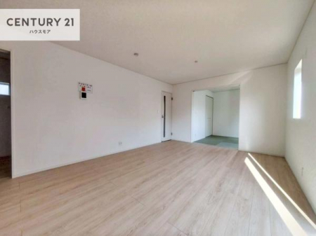 ���r���O�@�L�X�_�C�j���O�X�y�[�X�I������肨�H���B�΂��������y�������Ԃ��߂����܂��B���X�̔���������܂��I