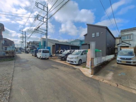 ���̑����n�@�O�ʓ��H5���I�z����ǍD�ȗ��n�ł��B
�Ԍɓ��ꂪ���ȕ������S�ł��ˁB