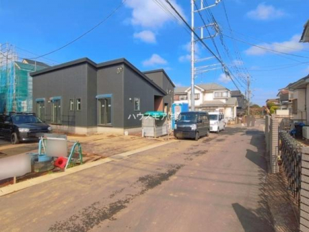 ���̑����n�@�O�ʓ��H5���I�z����ǍD�ȗ��n�ł��B
�Ԍɓ��ꂪ���ȕ������S�ł��ˁB