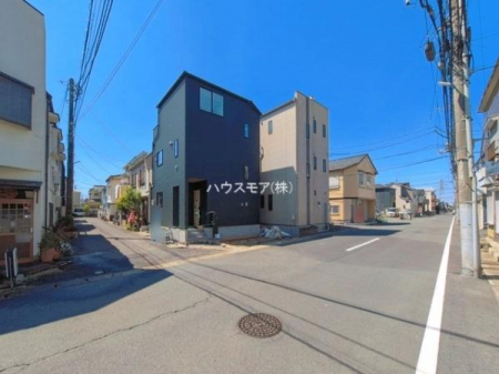 ���̑����n�@�O�ʓ��H��8.55���~4.5���I�z����ǍD�ȗ��n�ł��B
�Ԍɓ��ꂪ���ȕ������S�ł��ˁB