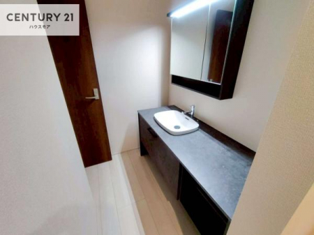 ���ʑ�E���ʏ��@�������̂�����ʎ��ł��B��Ԃɂ�Ƃ肪����A�����̐g�x�x�����K�ɍs���܂��B���܂������₷���A�����ς�g�����Ȃ݃`�F�b�N�ɂ��֗��Ȏg������̗ǂ���Ԃł��B