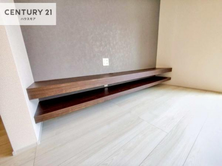 ���̑����ρ@���r���O�ɂ̓J�E���^�[�t���I
���q�l�̂��׋��X�y�[�X�₿����Ƃ�����Ƒ�ɂ��҂�����ł��B